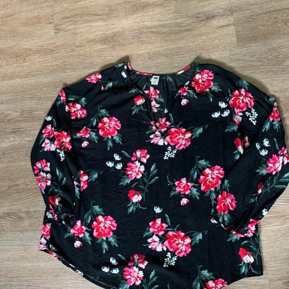 Old Navy Black & Rose Blouse - XL - Picture 2 of 7